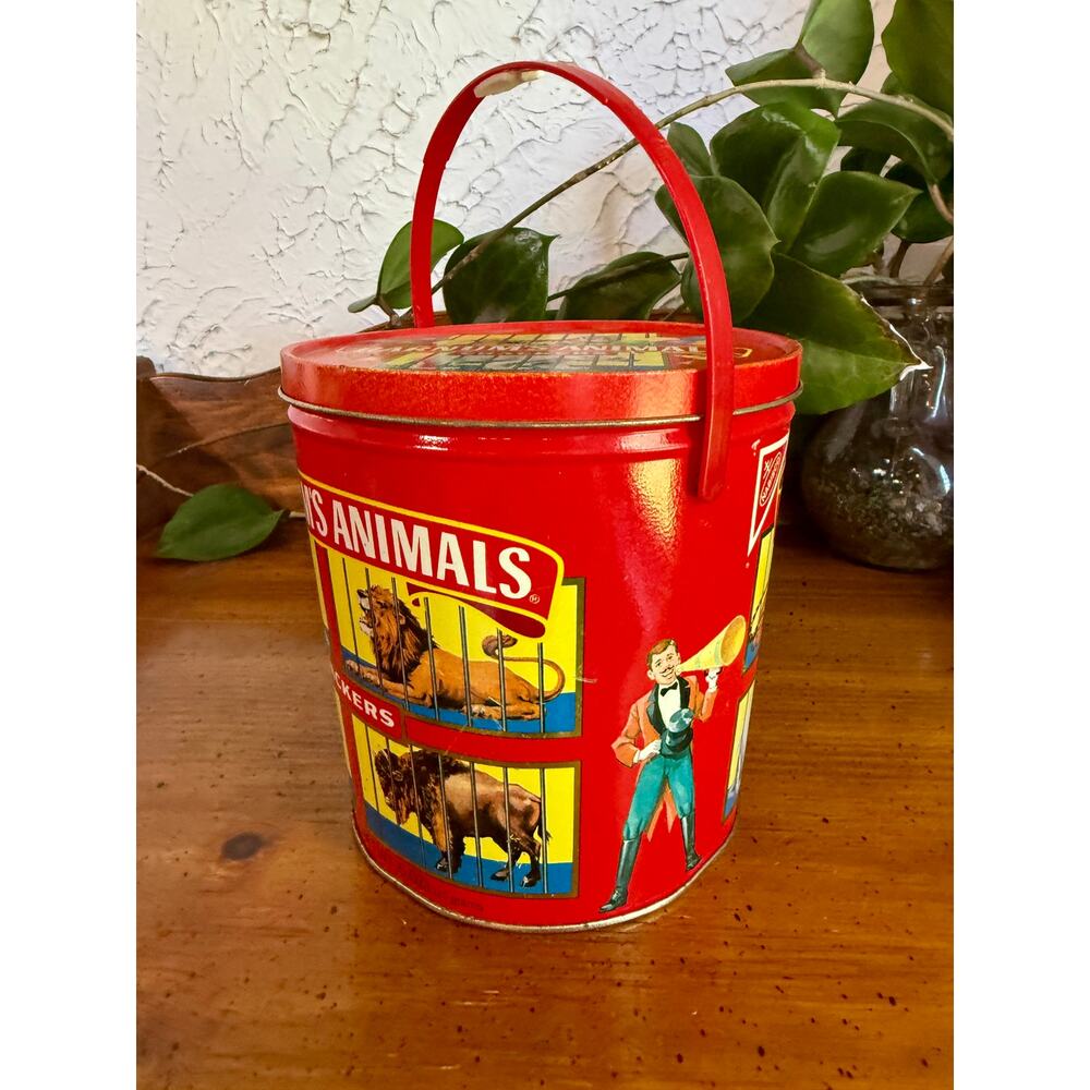 Vintage Barnum’s Animals Cracker Tin w Handle 1991 Nabisco Circus Cookie Tin - Picture 2 of 9